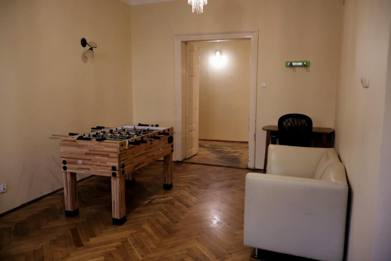 50 People Apartment Krakow Luaran gambar