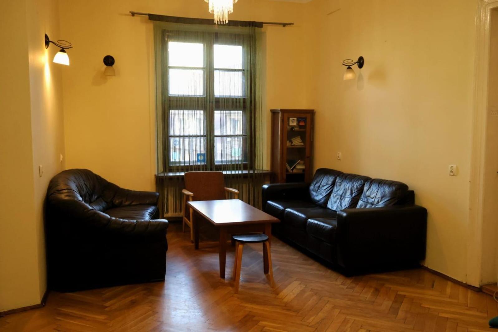 50 People Apartment Krakow Luaran gambar