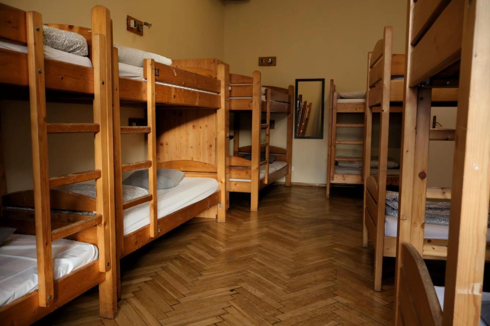 50 People Apartment Krakow Luaran gambar